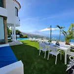 Canela & Bespoke Experiences * Sauzal