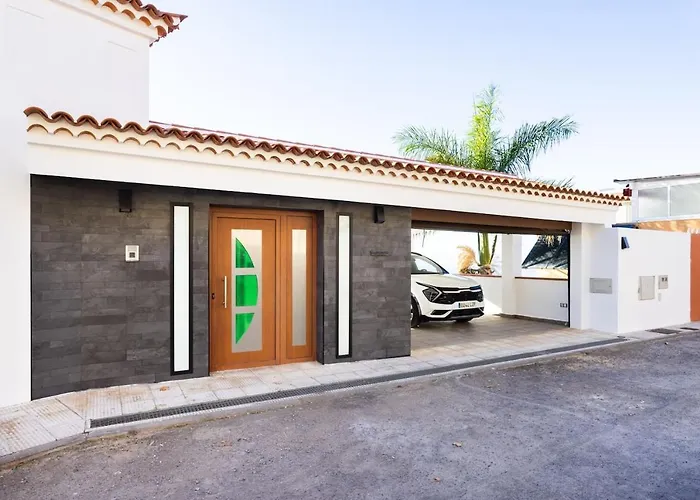 Canela & Bespoke Experiences