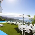 Canela & Bespoke Experiences Вилла