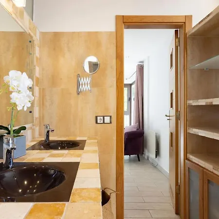 Canela & Bespoke Experiences וילה סאוסאל