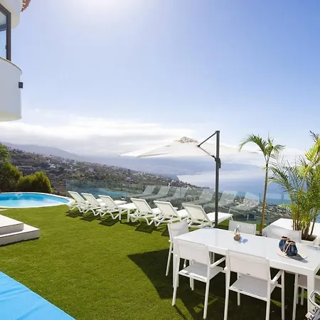 Canela & Bespoke Experiences Villa