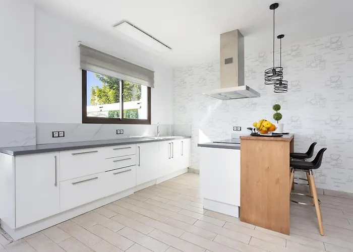 Villa Canela & Bespoke Experiences *