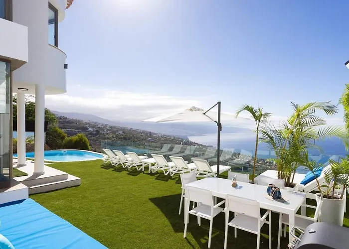 Canela & Bespoke Experiences Villa