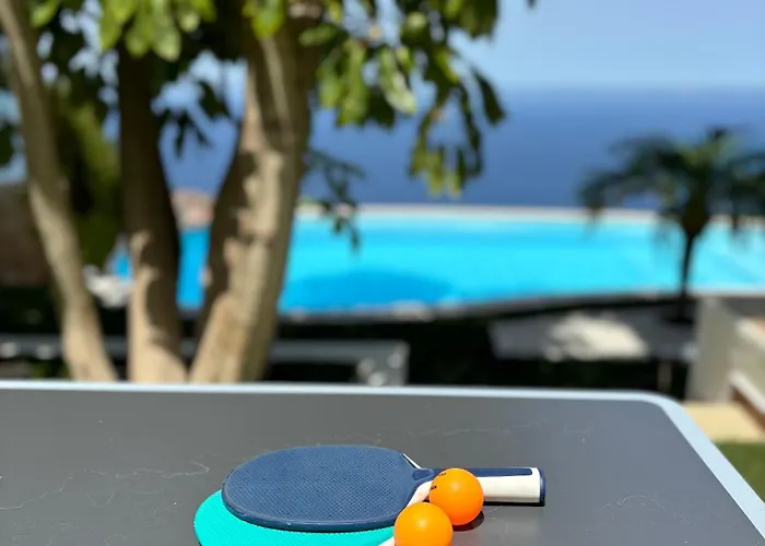 Canela & Bespoke Experiences Sauzal