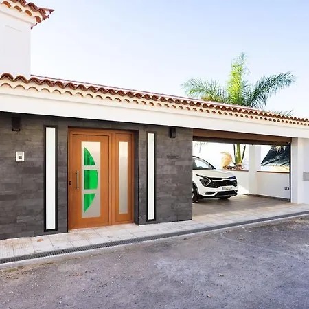 Canela & Bespoke Experiences